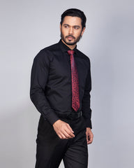 Men's Full Sleeve Blue Door Formal Shirt in classic Black